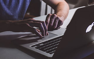 4000万抢手货！利物浦看走眼的23岁小伙，遭切尔西等4亿豪门疯抢！